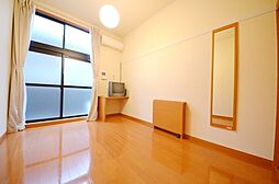 レオパレスパストラル 103 1階1Kのリビング/ダイニング