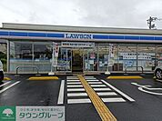 ローソン鴻巣天神四丁目店 徒歩10分。 790m