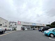 ウエルシアさいたま原山店 徒歩15分。 1130m