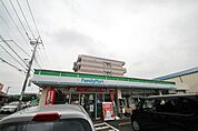 ファミリーマートさいたま西堀三丁目店 960m
