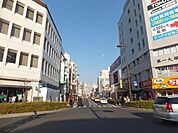 南浦和駅前 1400m