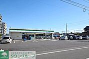 ファミリーマート東大宮五丁目店 366m