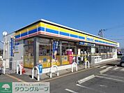 ミニストップ桶川小針領家店 徒歩8分。 620m