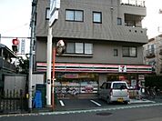セブンイレブン世田谷北烏山店 徒歩7分。コンビニ 550m
