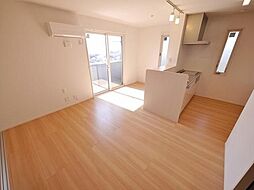 Ｙ’ｓガーデン 302 3階2LDKのリビング/ダイニング