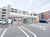 セブンイレブン横浜田奈店 730m