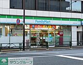 ファミリーマート四谷四丁目店 徒歩6分。 430m