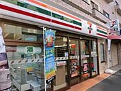 セブンイレブン根津駅前店 徒歩4分。コンビニ 270m