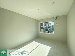 スターティス六実 106 1階1Kのリビング/ダイニング