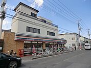 セブンイレブン 470m