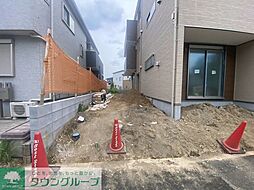 16 / 23