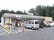 セブンイレブン 260m