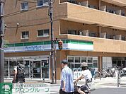 ファミリーマート三鷹駅前店 徒歩5分。コンビニ 400m