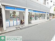 ローソン溝の口店 徒歩3分。コンビニ 180m
