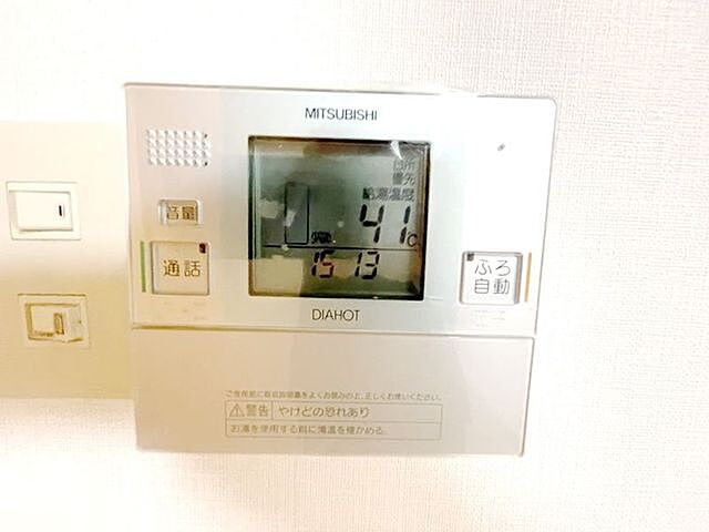 4 / 7