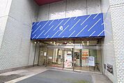 さいか屋藤沢店 徒歩12分。 900m