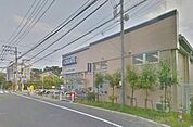 クリエイトエス・ディー鎌倉材木座店 694m