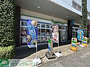 ファミリーマート 狭山市駅東口店 徒歩10分。 730m