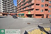 いなげや新狭山駅前店 徒歩6分。 480m