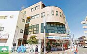 ミニストップ新座栗原店 徒歩2分。コンビニ 100m