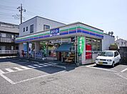 スリーエフ東所沢和田店 279m
