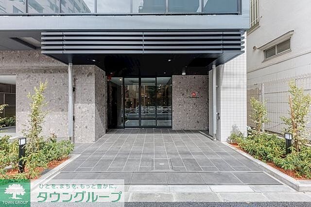 9 / 19