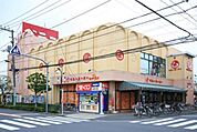 ベニースーパー佐野店 657m