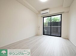 アーバンパーク登戸 110 1階1Kのリビング/ダイニング