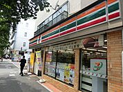 セブンイレブン 71m