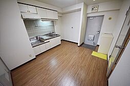 カルム 305 3階2DKのリビング/ダイニング