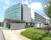 杏林大学医学部付属病院 1069m