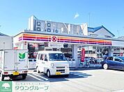 サークルK 徒歩4分。コンビニ 290m