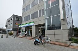 [周辺] ファミリーマート蓮田駅東口店 1255m