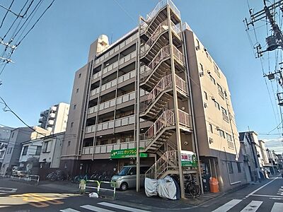 外観：★南向き♪ 7階建てＲＣ造マンション★