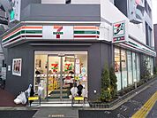 セブンイレブン板橋本町駅東店まで350ｍ