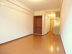 ヤマダコーポ 106 1階ワンルームのリビング/ダイニング