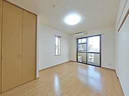 ミルトニアめじろ台 323 3階1Kのリビング/ダイニング