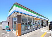 ファミリーマート 市原岩崎店まで650ｍ