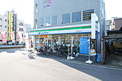ファミリーマート 北松戸駅西口店まで180ｍ