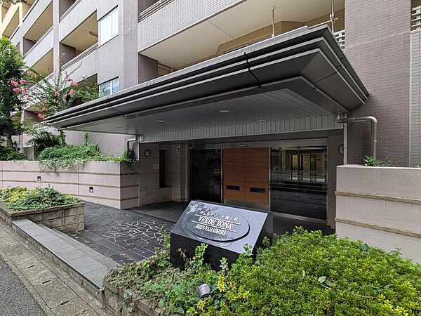 エントランスを拡大表示
