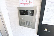 突然の来訪者の対応に安心のオートロックマンション。