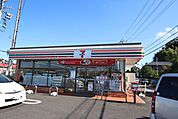 セブンイレブン成田土屋店まで300m