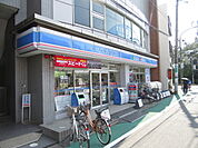ローソン 京成大久保駅前店まで290m