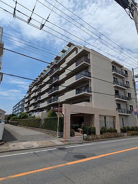 北習志野駅まで徒歩6分、平坦な道のりです。
