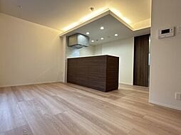 京急本線 上大岡駅 徒歩17分の賃貸アパート 2階1LDKのリビング/ダイニング