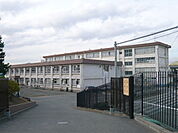 茅ヶ崎市立松林中学校まで450ｍ