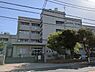 周辺：中学校