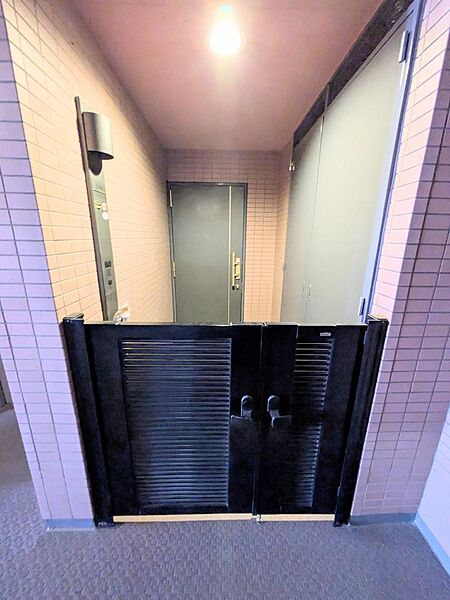 玄関を拡大表示