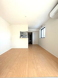 ソレイユII 202 2階1LDKのリビング/ダイニング