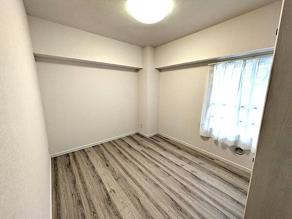 寝室を拡大表示